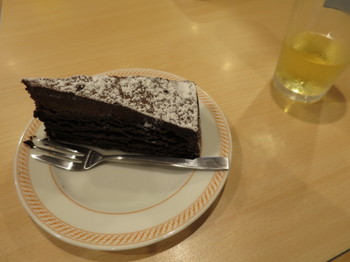ジョイフルのチョコレートケーキ