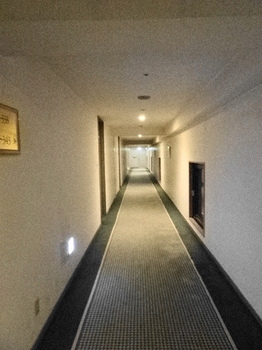 ホテルの通路