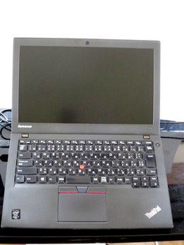 中古で手に入れたLenovoのノートパソコンX250