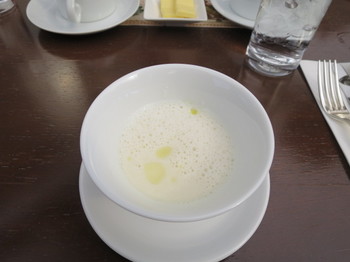 ホテルアンビエント蓼科のランチ・ポテトスープ