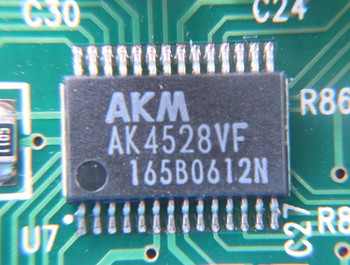 旭化成のAK4528VF