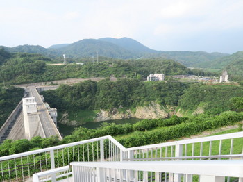 小里川ダム展望台