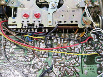 ラジオの集合スイッチ部分と基板